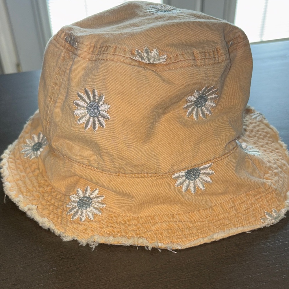 Daisy Bucket Hat
